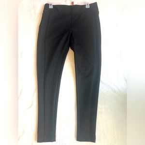 Christopher & Banks signature slimming, pull on leggings, size M,